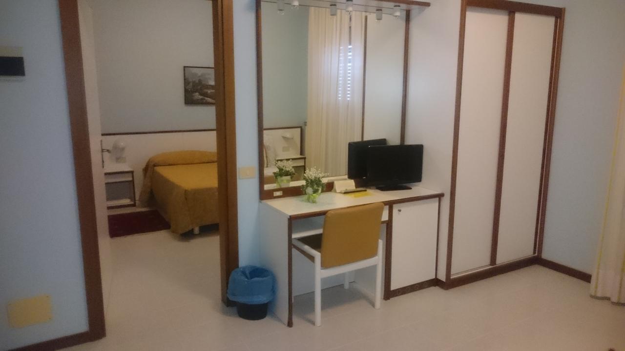 Hotel Liliana Andora Citr 9006-0004 외부 사진